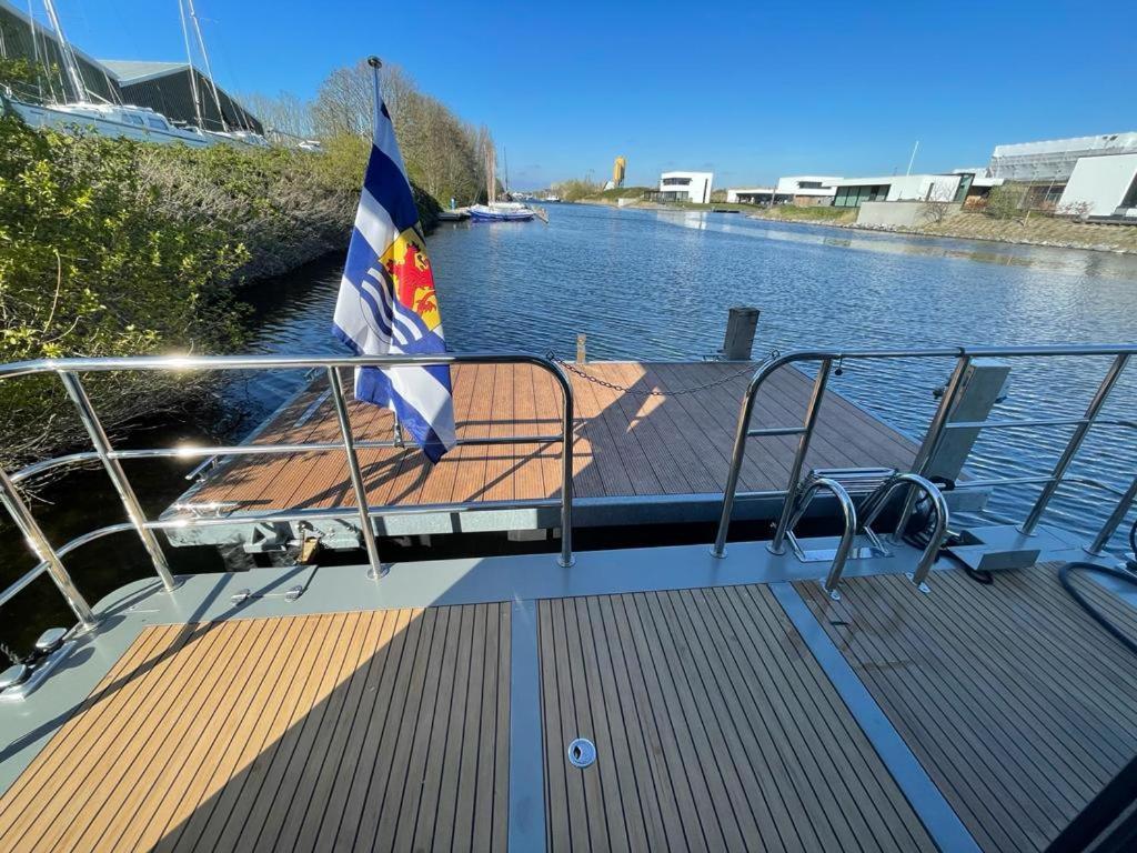 Houseboat Kamperland Hotell Eksteriør bilde